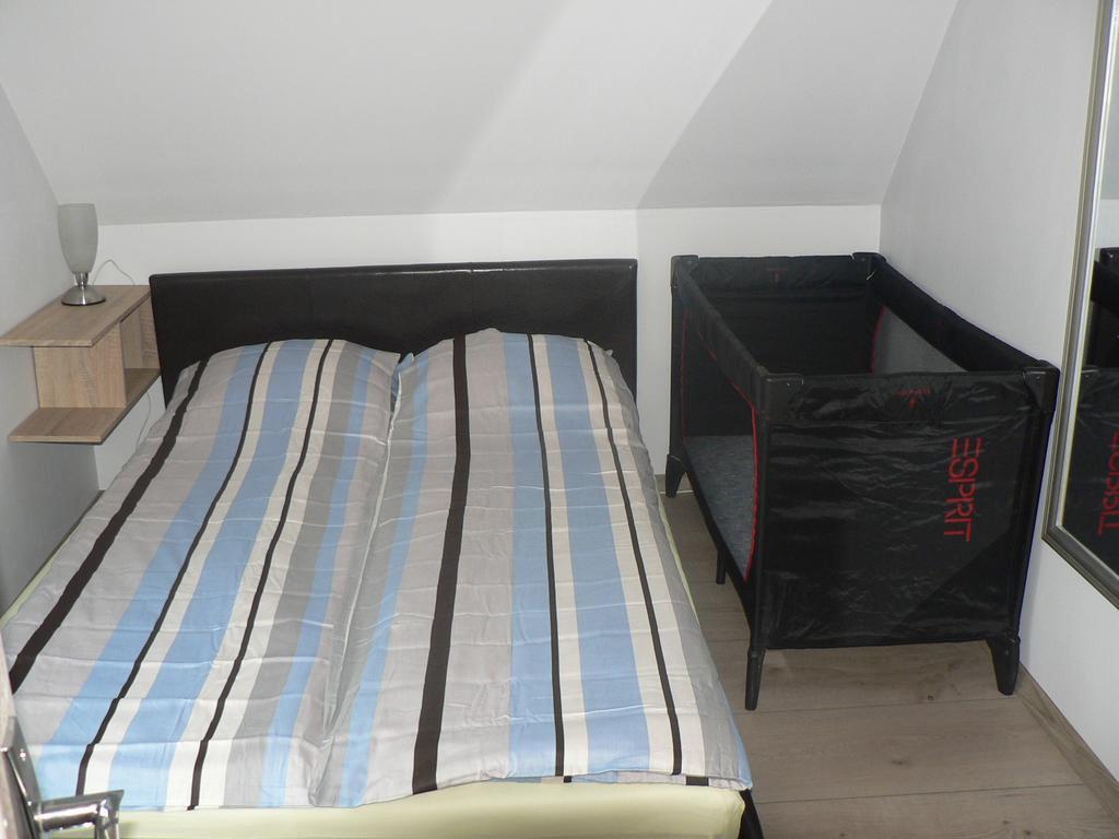 Guest House Podnieki Ventspils Exterior photo