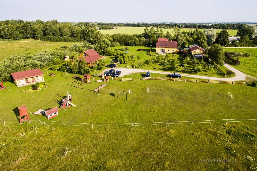Guest House Podnieki Ventspils Exterior photo